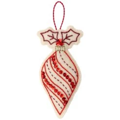 Bucilla Classic Christmas Felt & Sequin Kit -Knitting handicrafts 509508 4 58811.1693458266